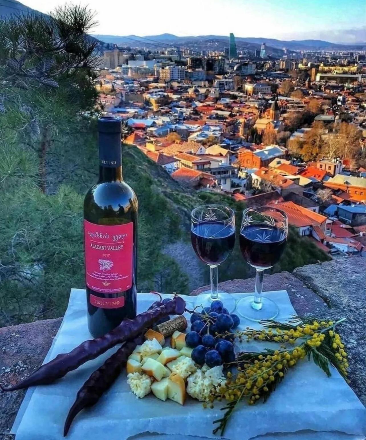 Royal Hotel Tiflis Dış mekan fotoğraf