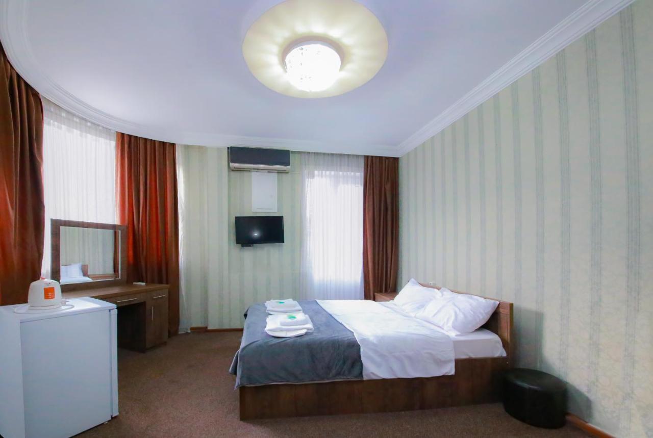 Royal Hotel Tiflis Dış mekan fotoğraf