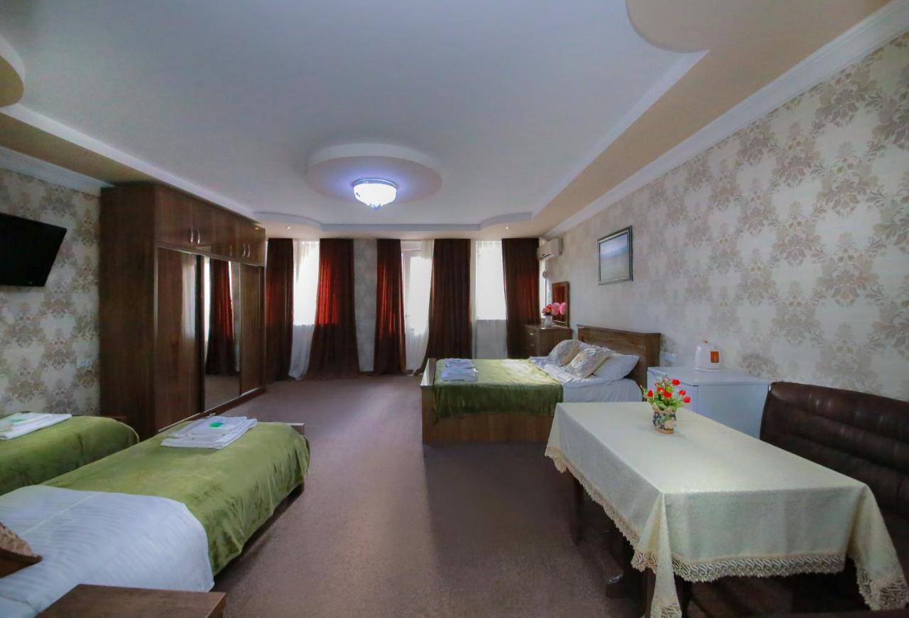 Royal Hotel Tiflis Dış mekan fotoğraf